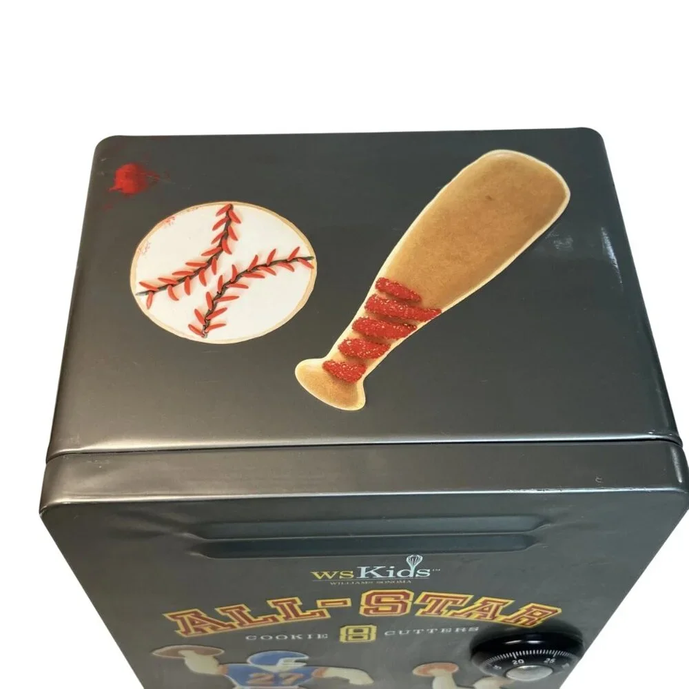 Williams Sonoma Set 8 All Star Sports Cookie Cutters Recipe RARE NIB